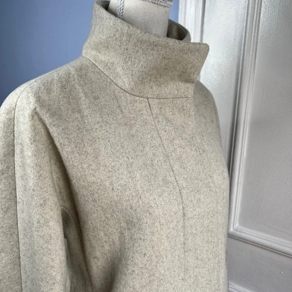 J‎ Crew City Coat Wool Blend Light Gray Mock Neck Hidden Buttons Women's Size 2 - Picture 5 of 6